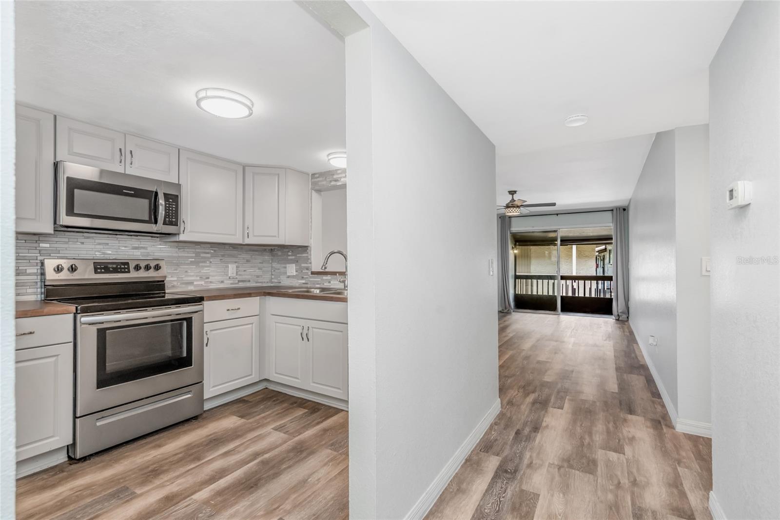 6308 NEWTOWN CIR #8C1 — photo 4