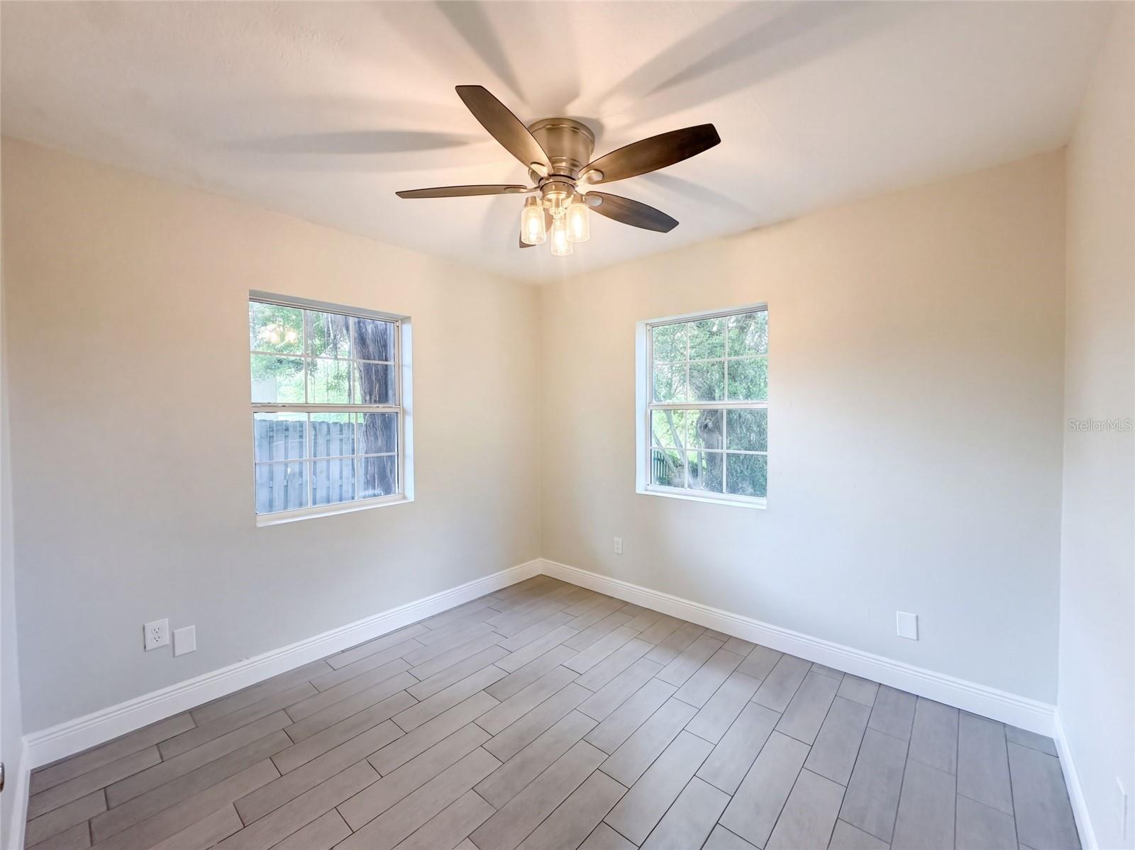 1610 STEVENSONS DR — photo 11