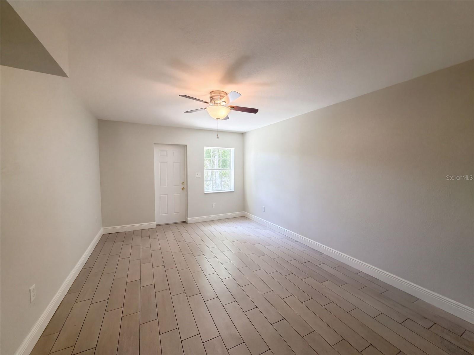1610 STEVENSONS DR — photo 15