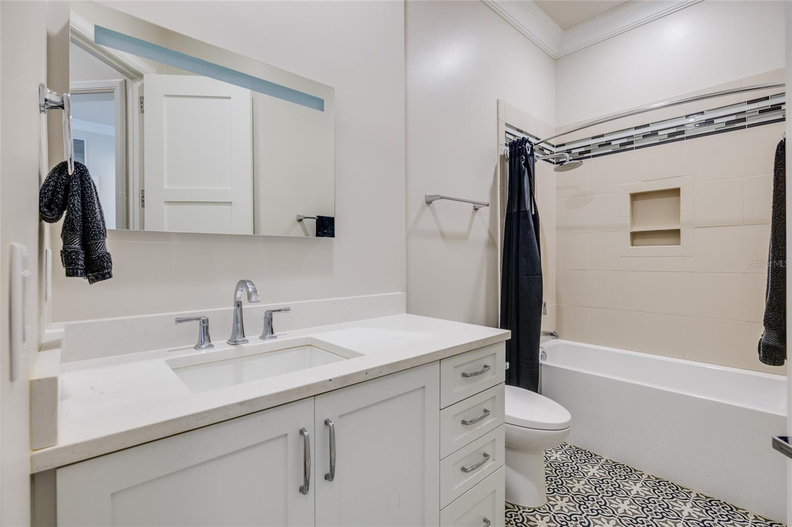 700 S HARBOUR ISLAND BLVD #825 — photo 5