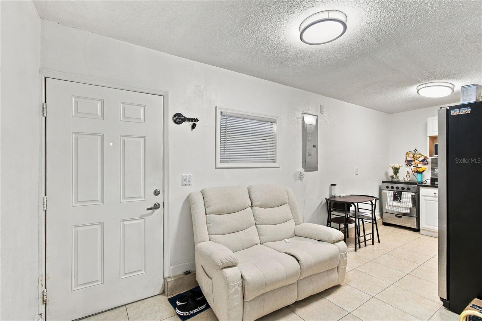 1325 OAKCREST DR — photo 49