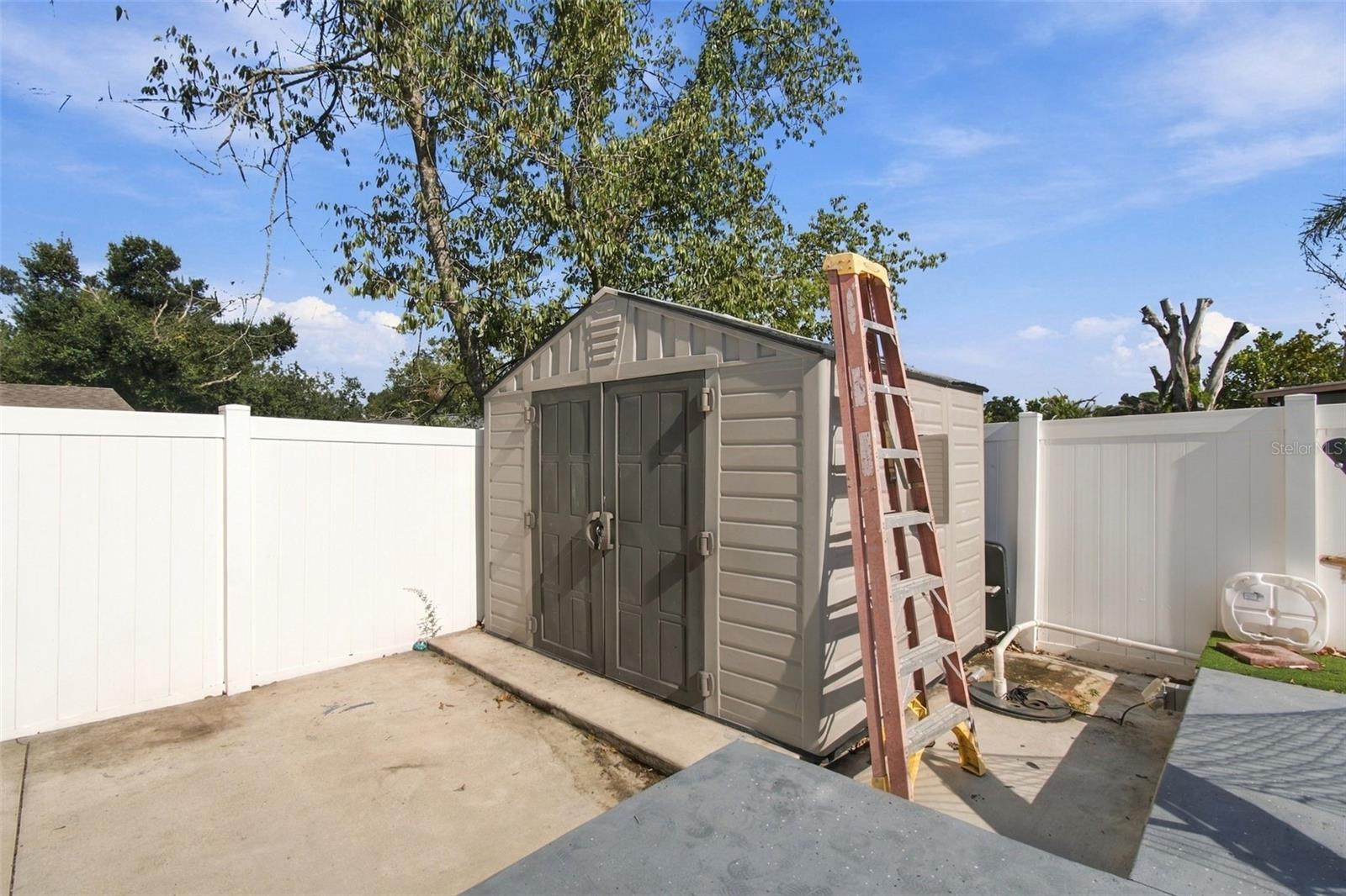 1325 OAKCREST DR — photo 75