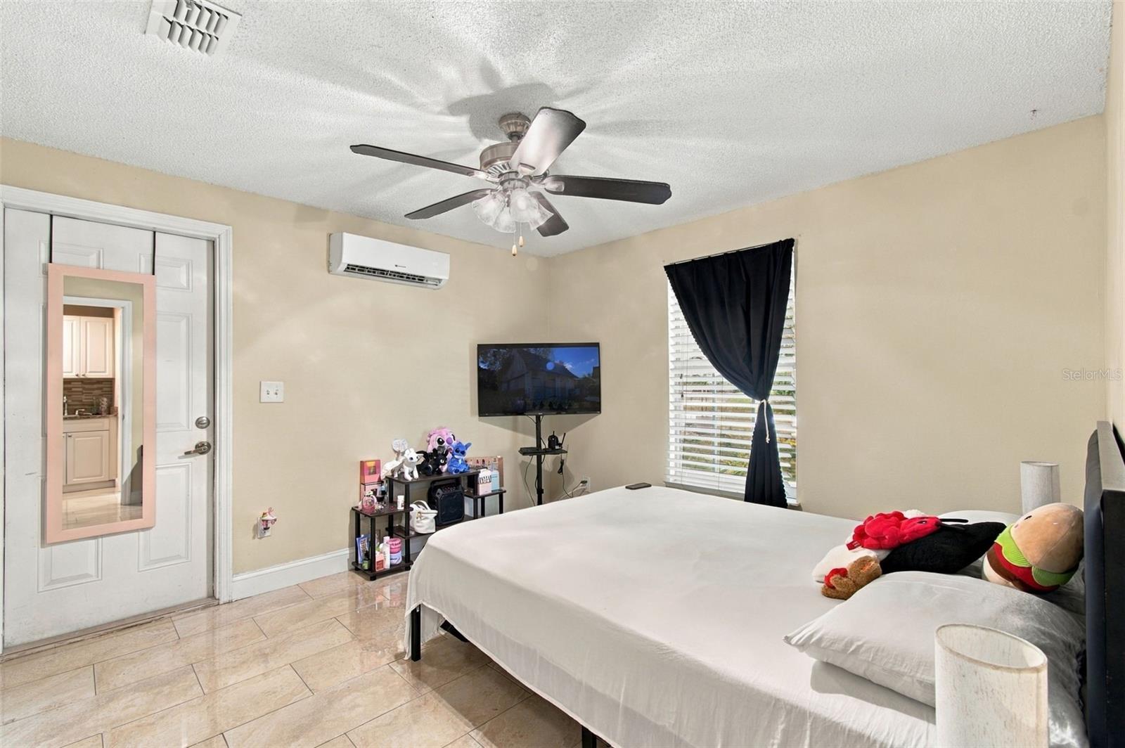 1325 OAKCREST DR — photo 56