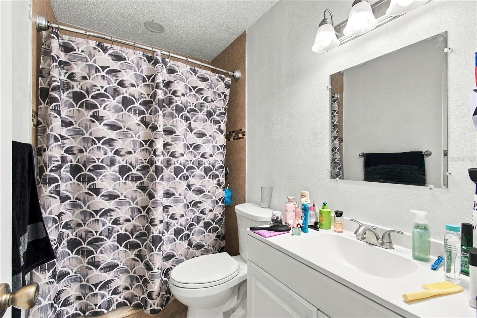 1325 OAKCREST DR — photo 53