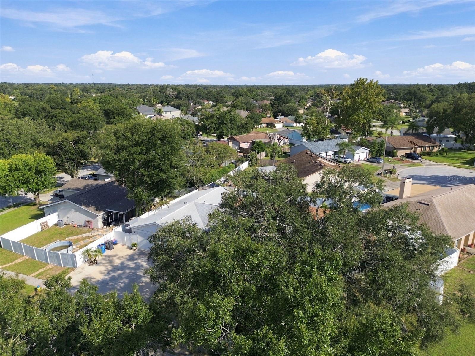 1325 OAKCREST DR — photo 81