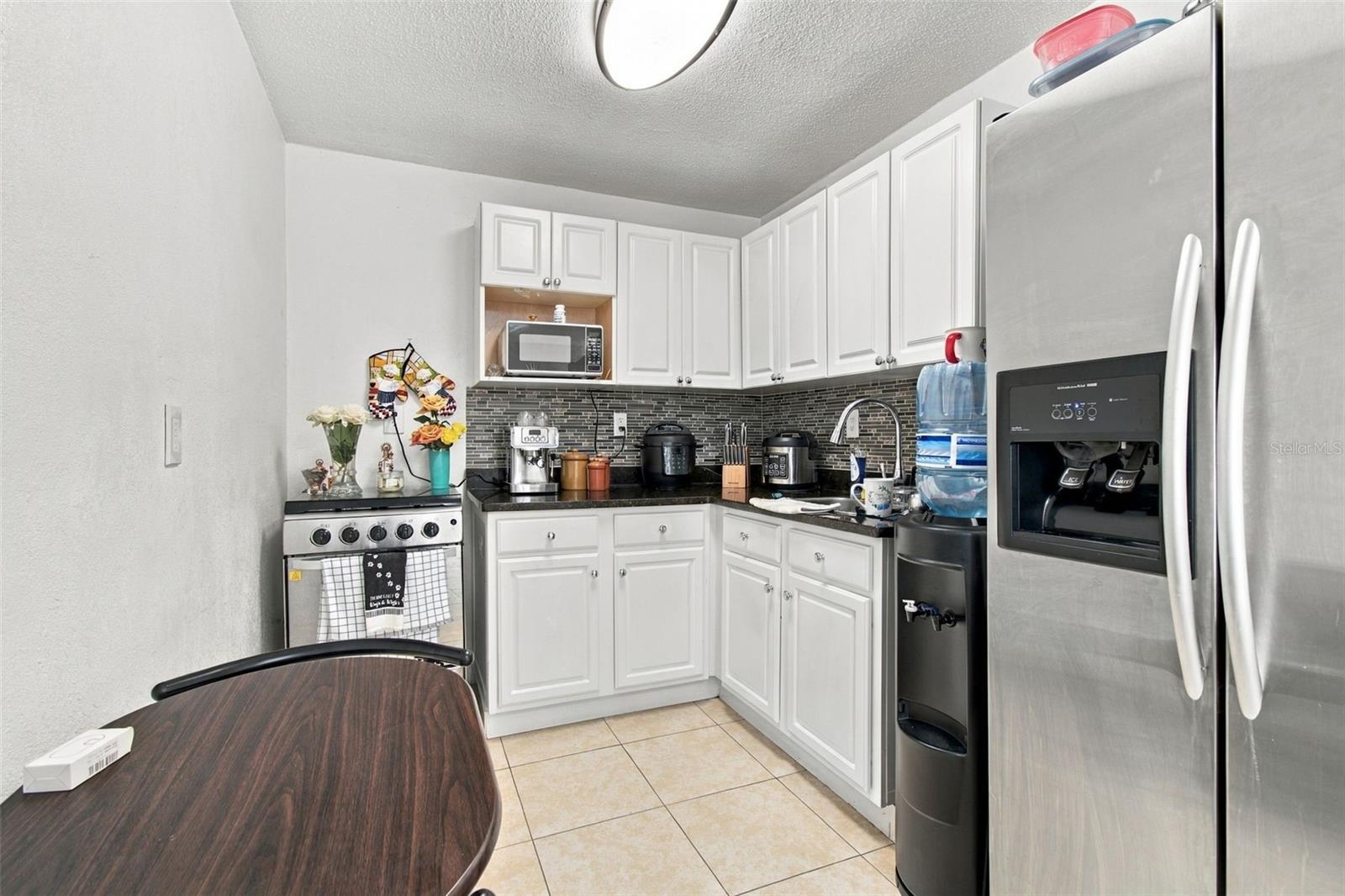 1325 OAKCREST DR — photo 46