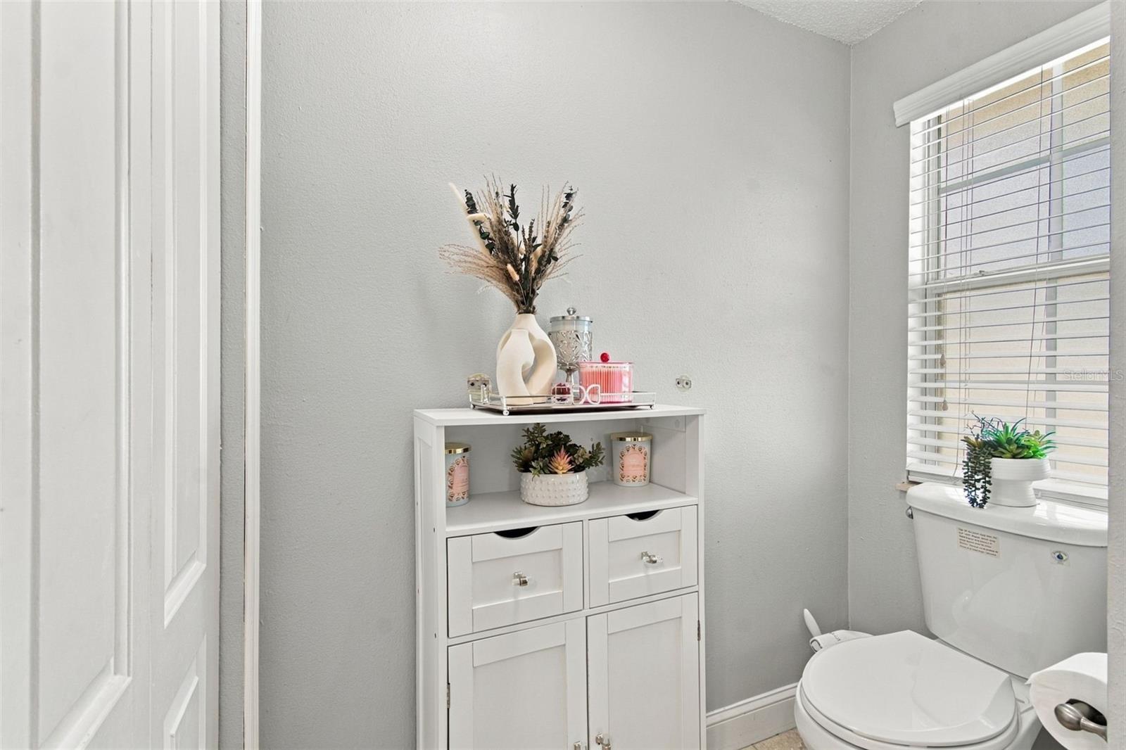 1325 OAKCREST DR — photo 35