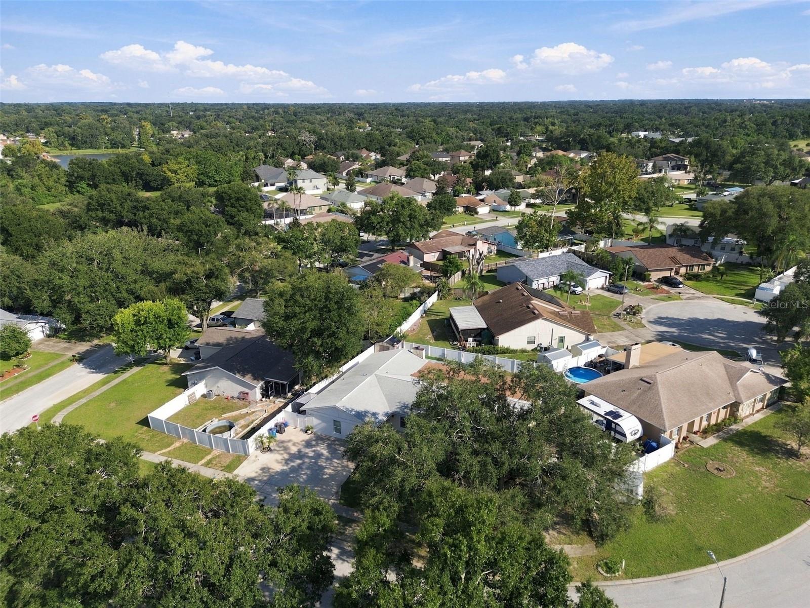 1325 OAKCREST DR — photo 82