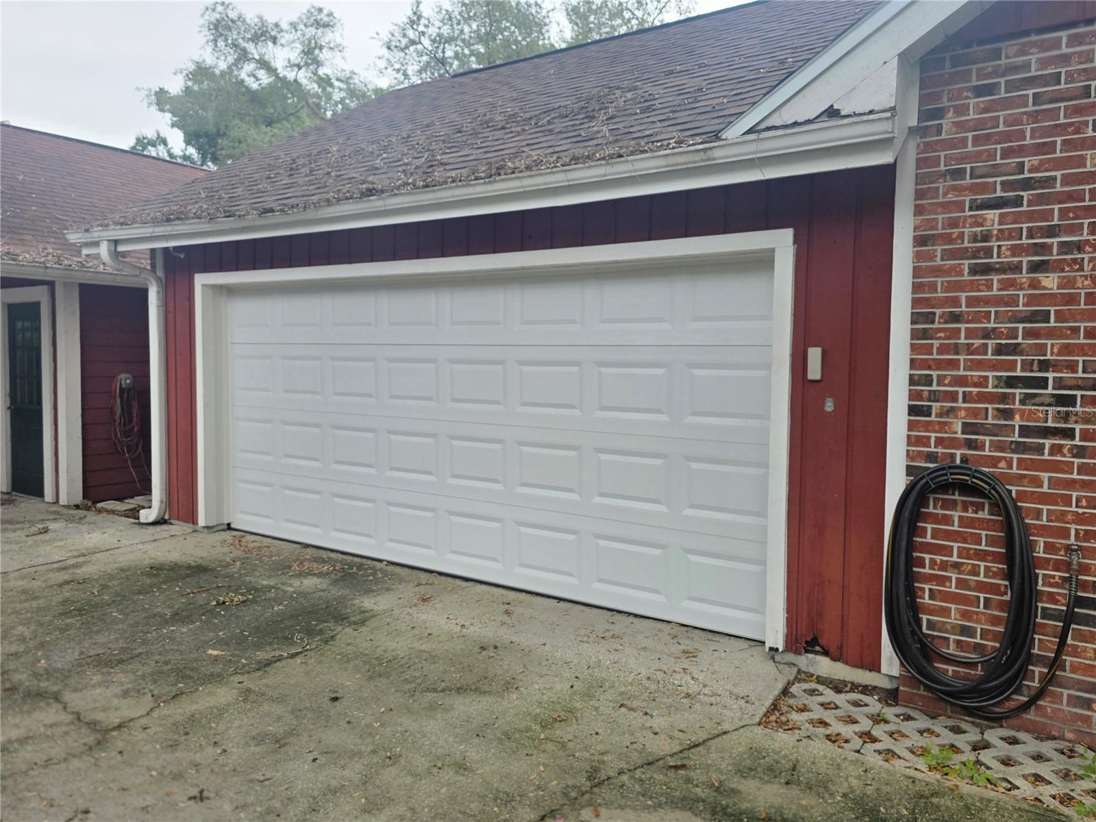 2219 SHADEHILL CT — photo 3
