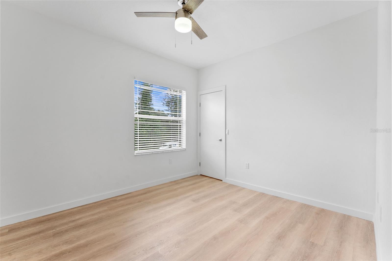 4363 TYLER CIR N — photo 25