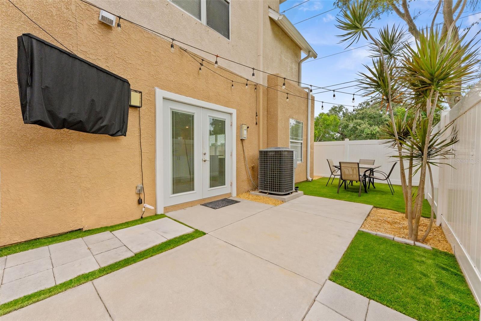 4363 TYLER CIR N — photo 36