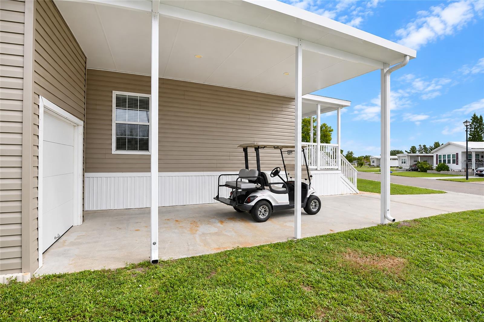 6843 HIKINA DR — photo 31