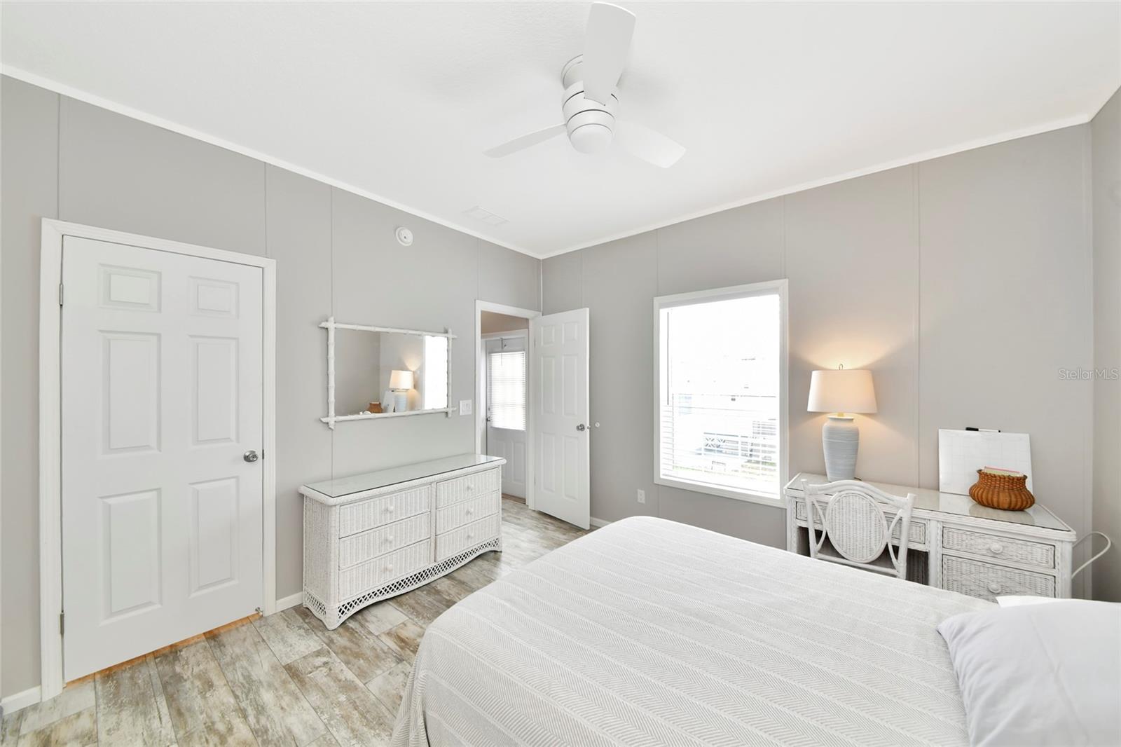6843 HIKINA DR — photo 17