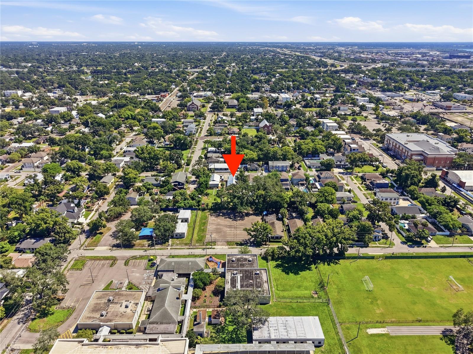 2910 N OLA AVE — photo 41