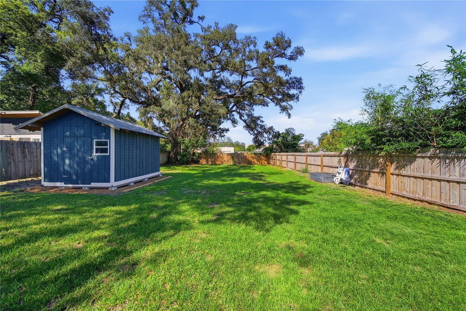 2910 N OLA AVE — photo 32