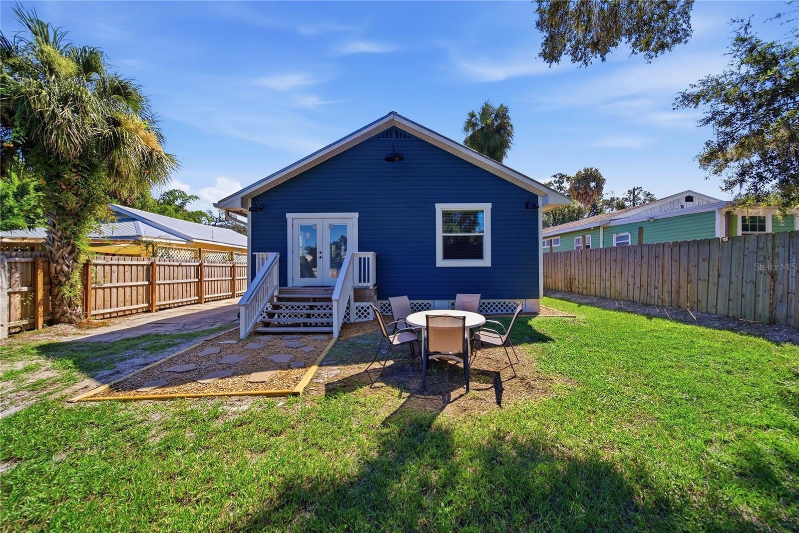 2910 N OLA AVE — photo 30