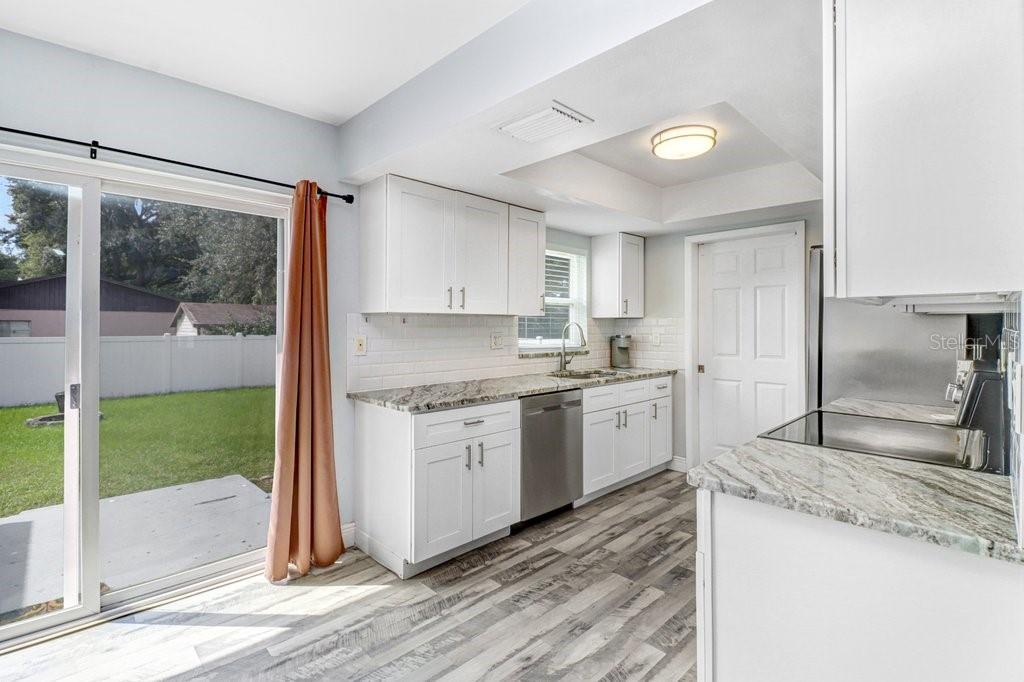 5005 E 110TH AVE — photo 11