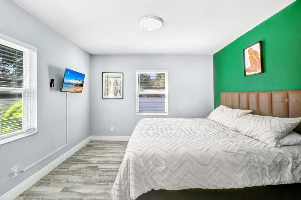 5005 E 110TH AVE — photo 13