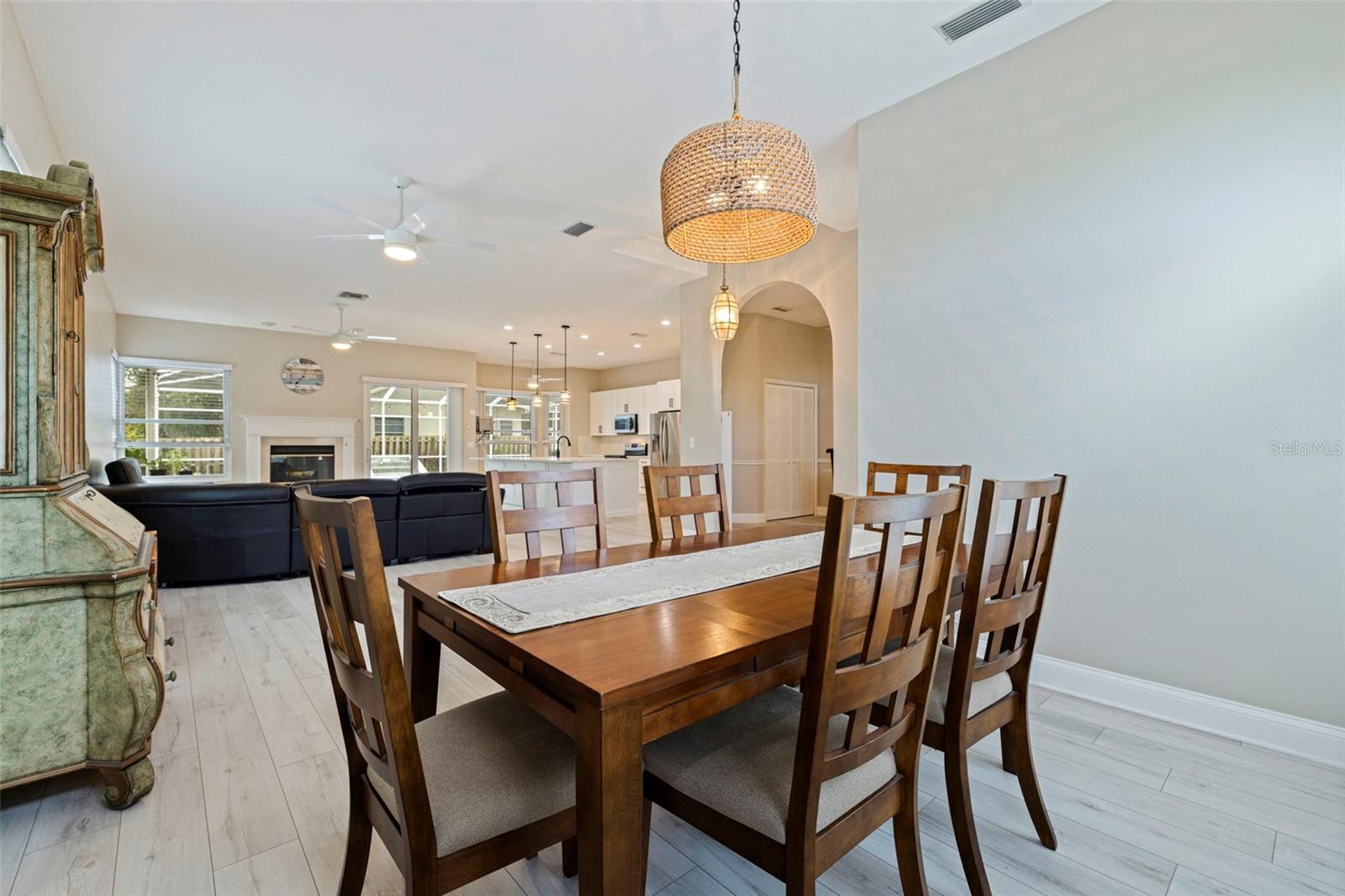 903 WHIPPOORWILL DR — photo 6