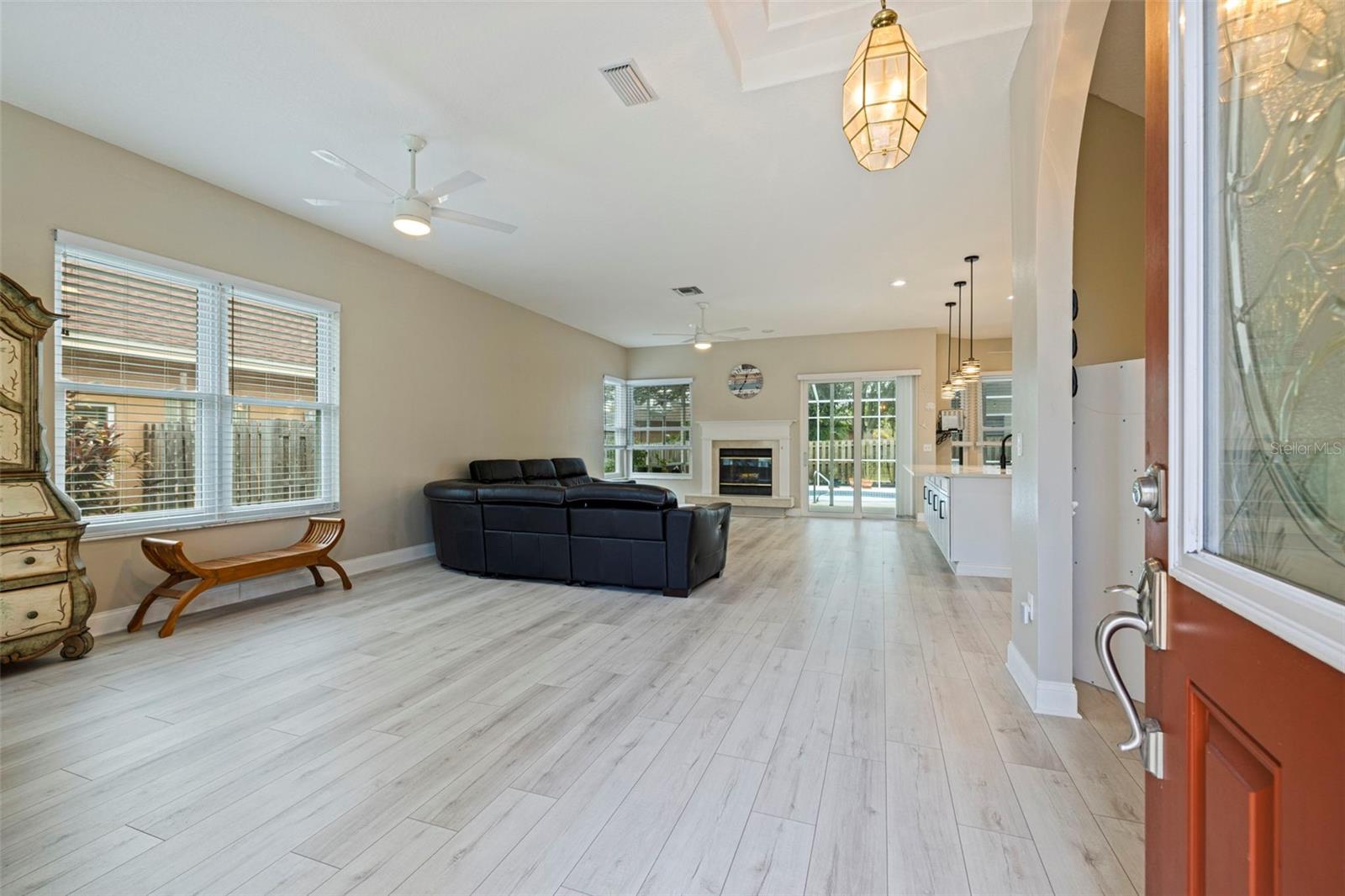 903 WHIPPOORWILL DR — photo 4