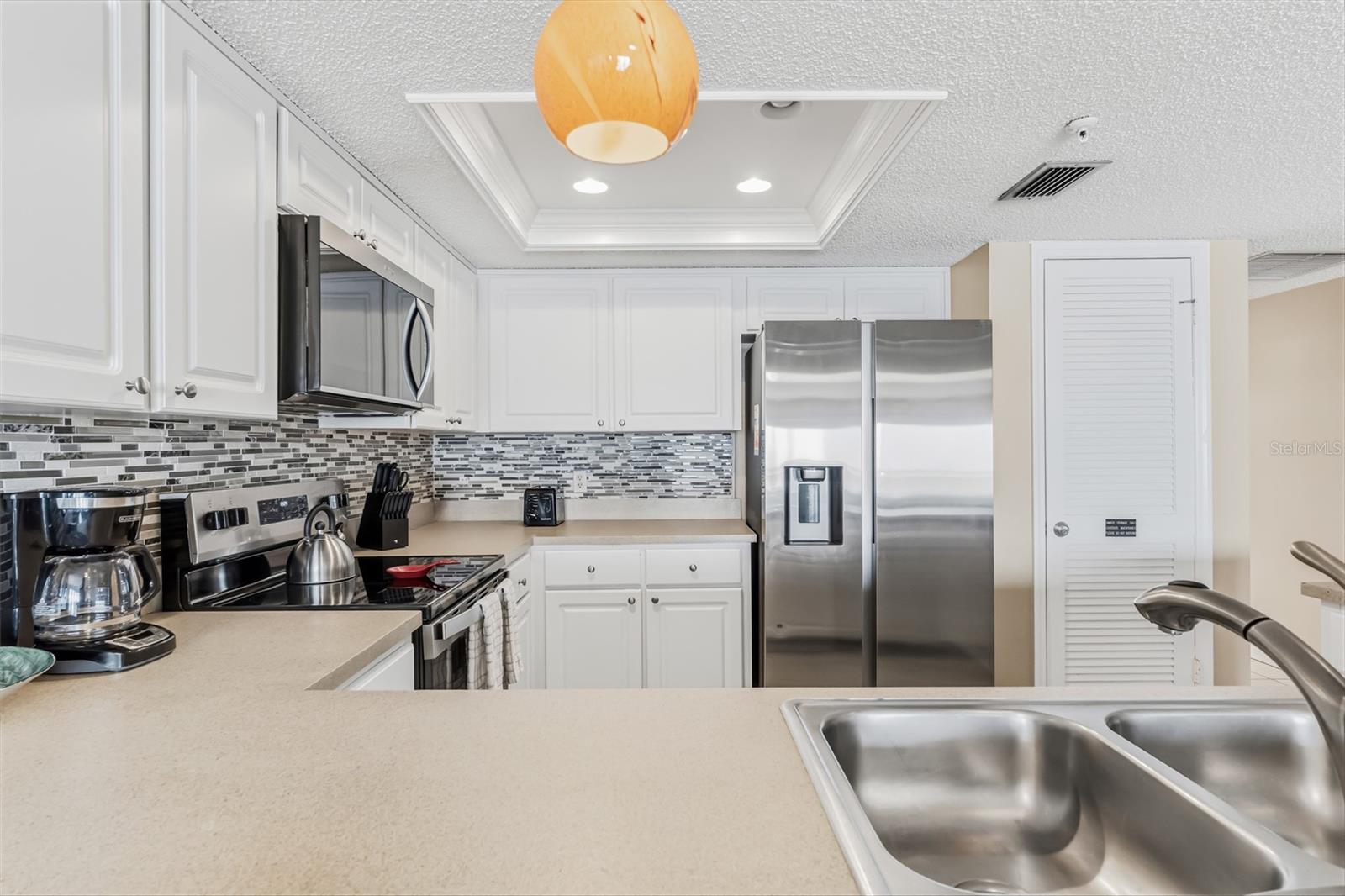 17200 GULF BLVD #408 — photo 27