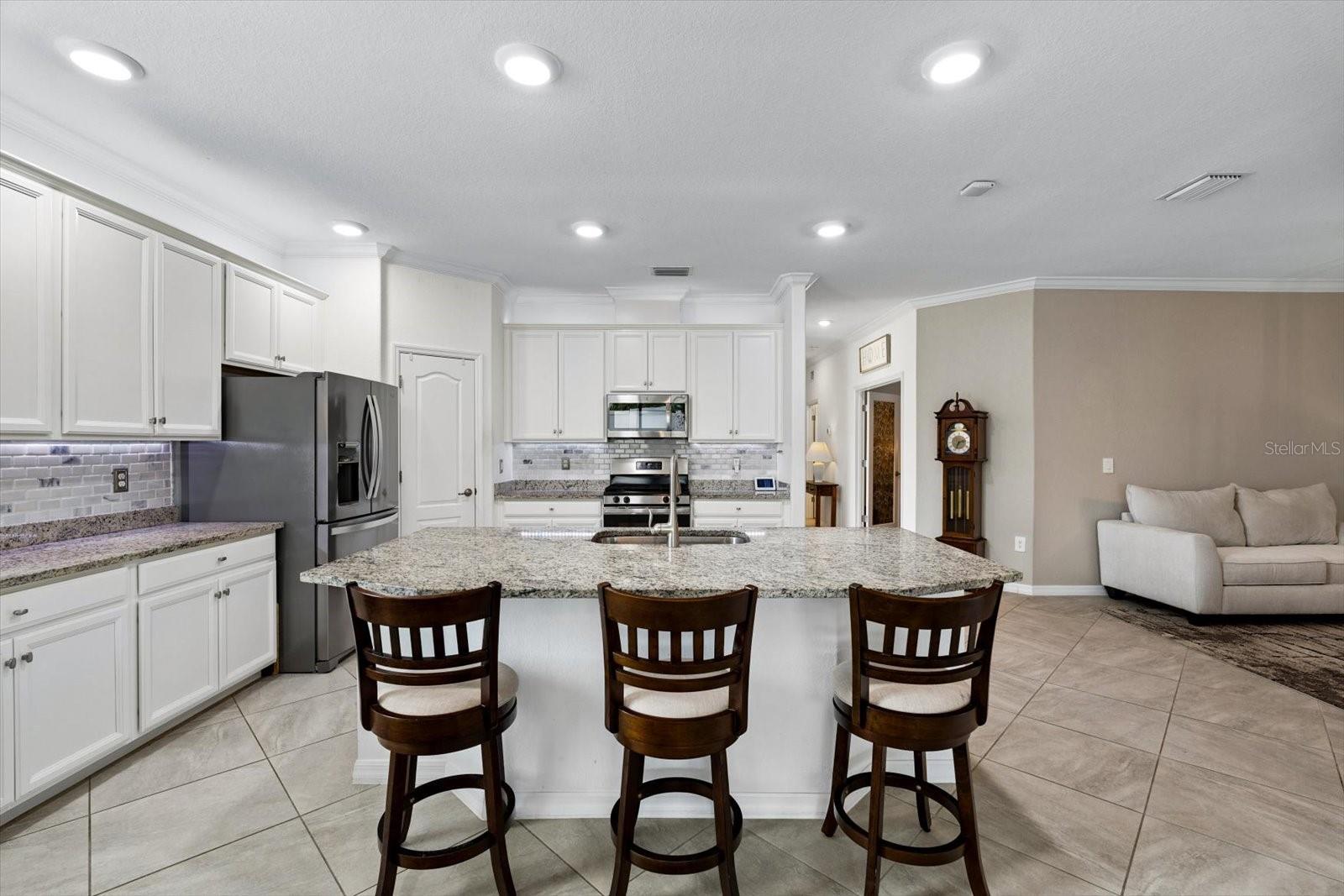 2505 AVOLET CT — photo 28