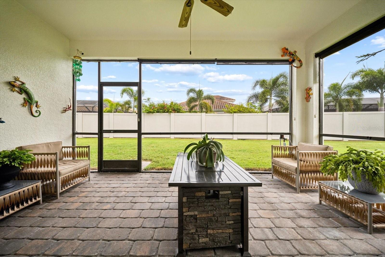 2505 AVOLET CT — photo 31
