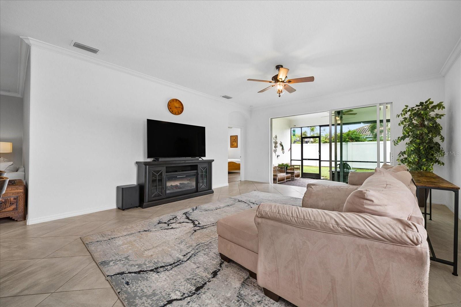 2505 AVOLET CT — photo 20