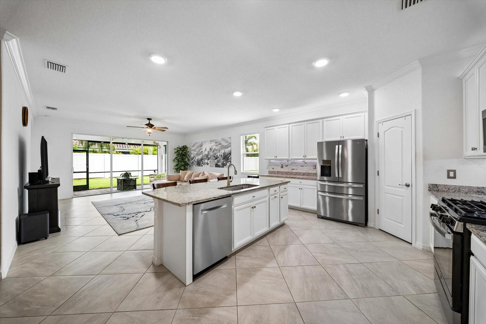 2505 AVOLET CT — photo 25