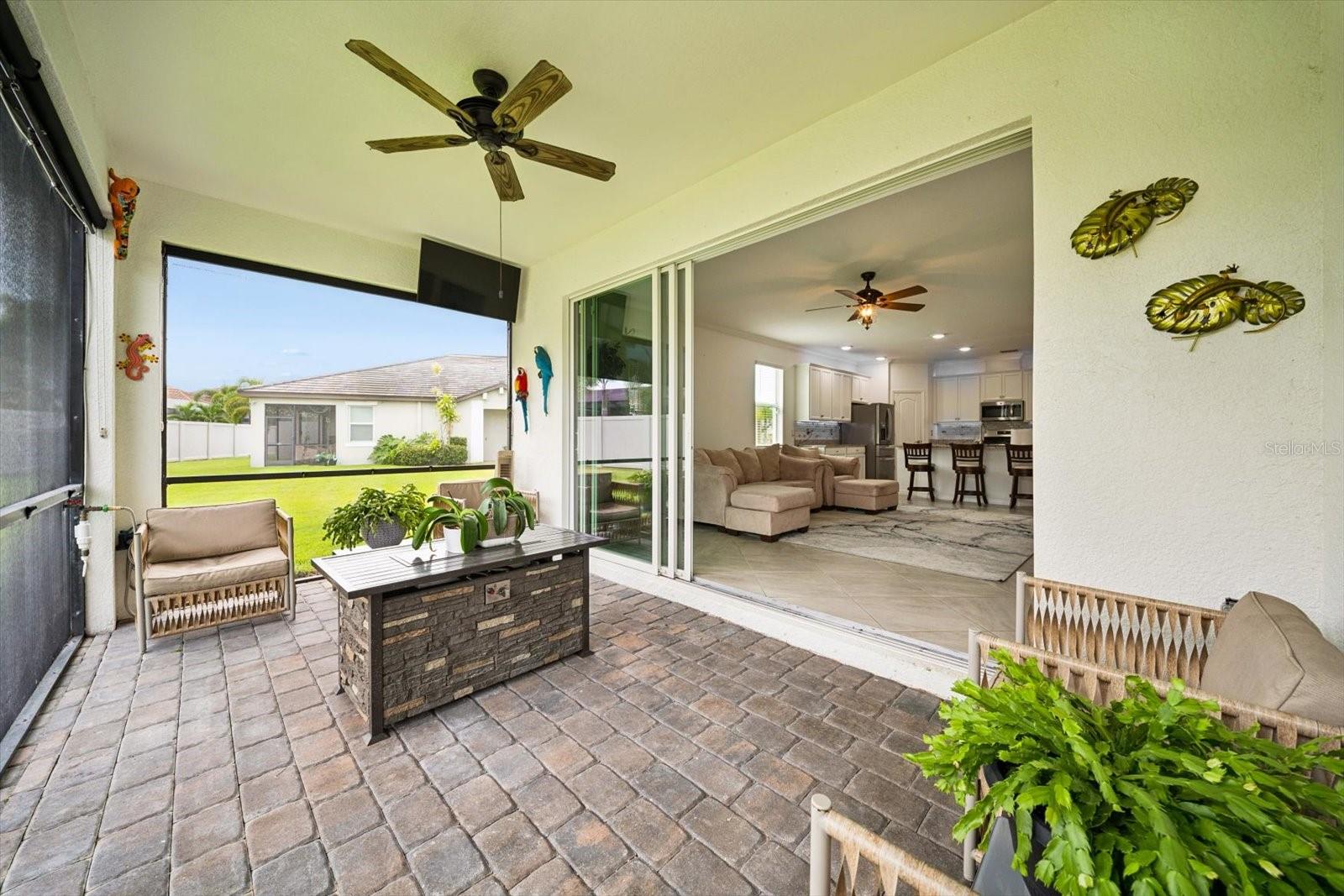 2505 AVOLET CT — photo 32