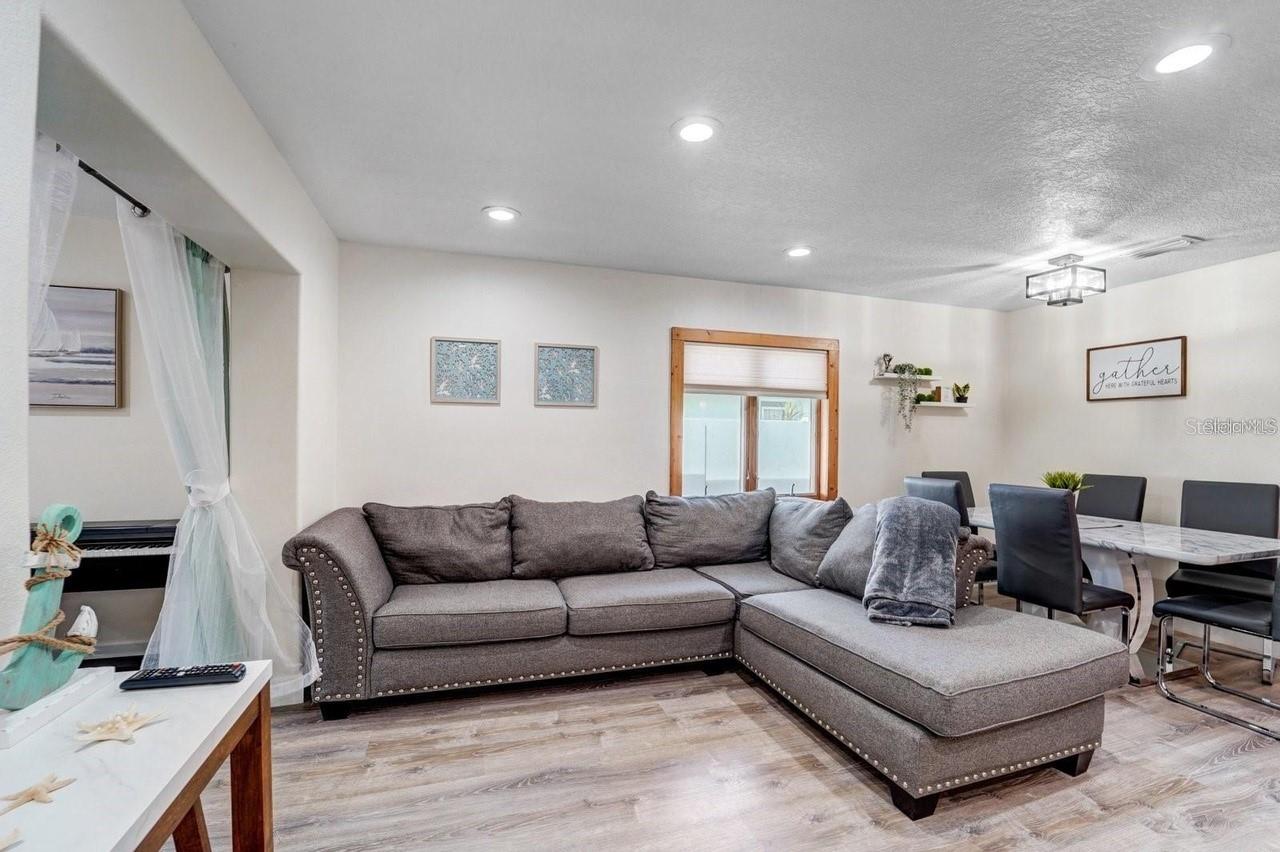 2598 WOOD ST — photo 30