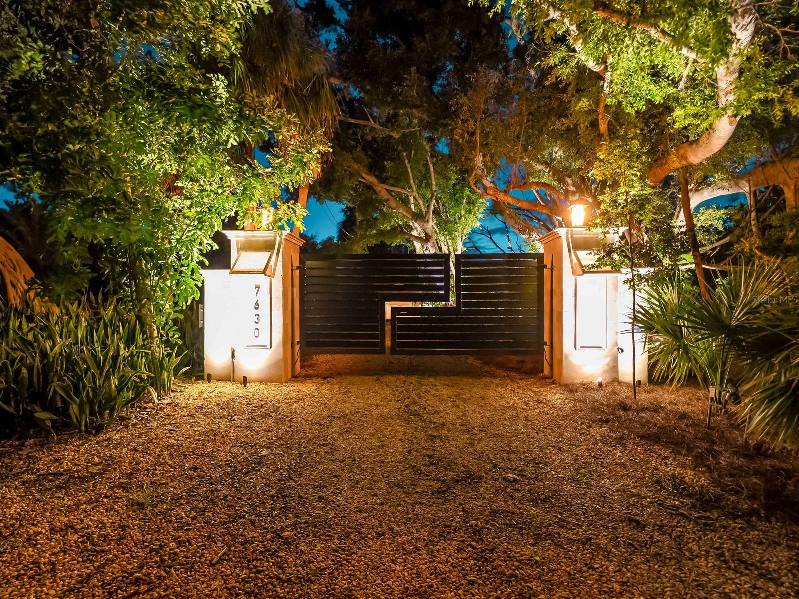7630 MANASOTA KEY RD — photo 17