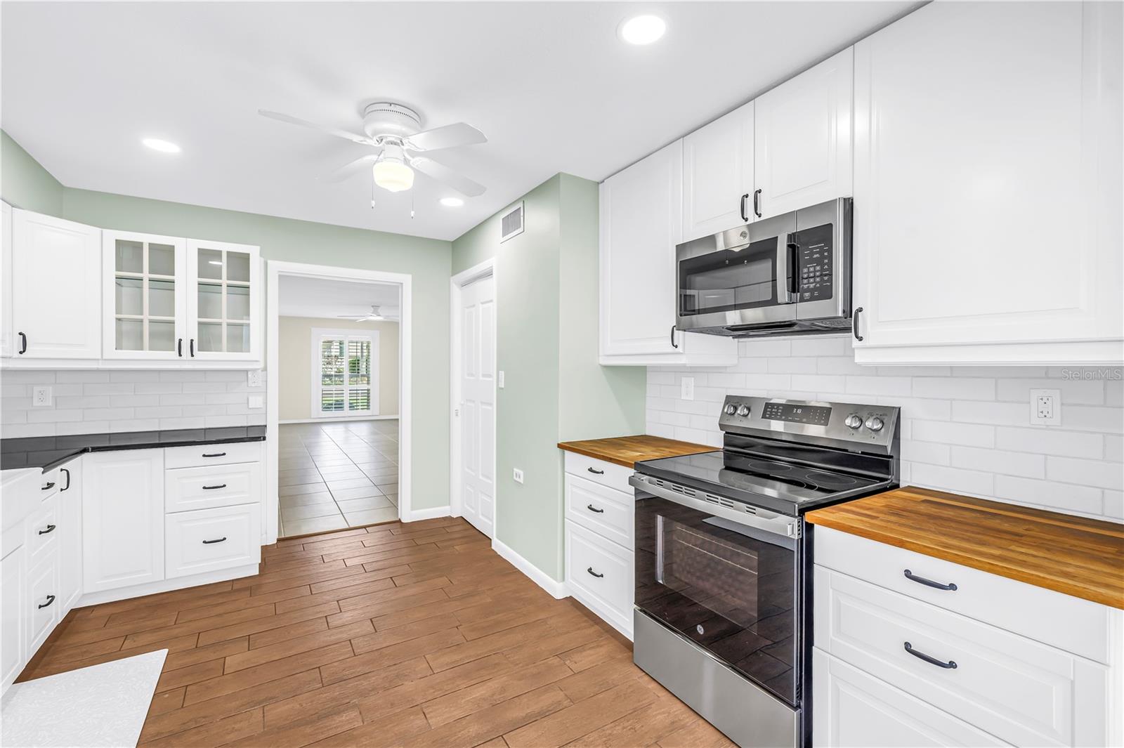 1338 SNELL ISLE BLVD NE #1 — photo 16