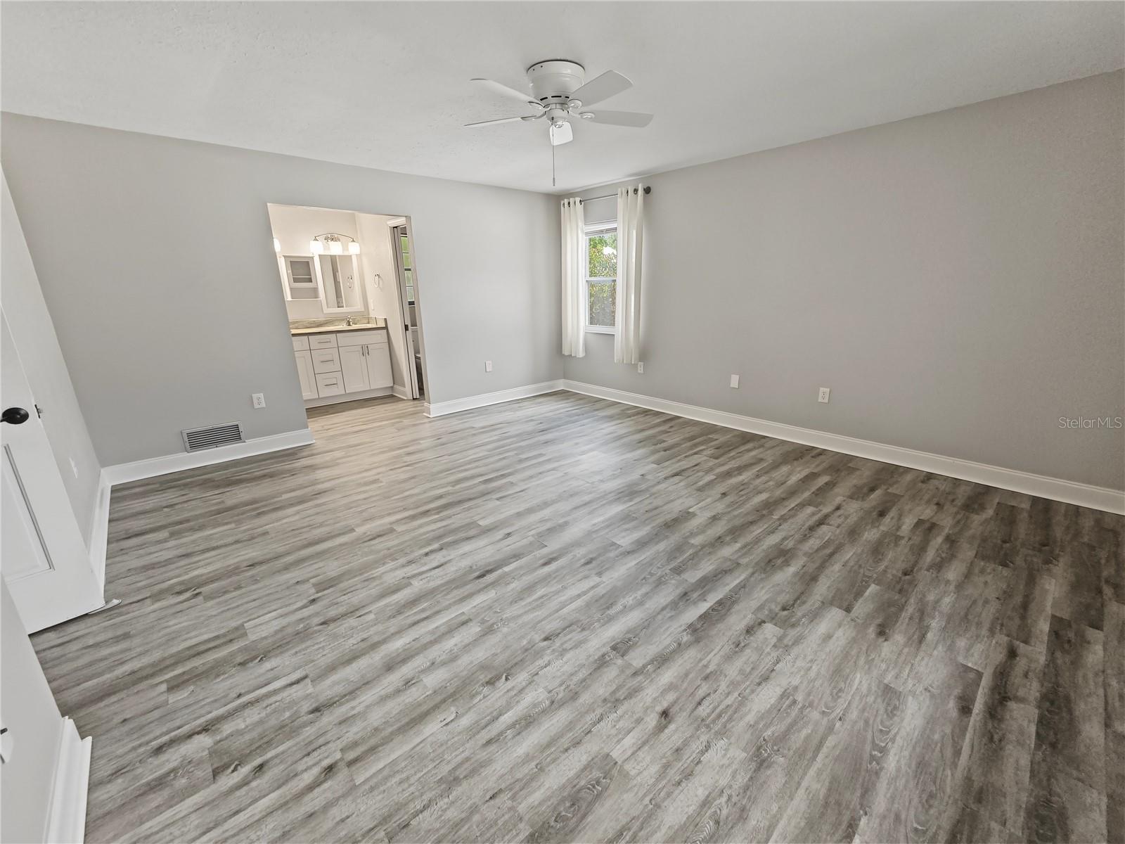 4598 CACTUS AVE — photo 41