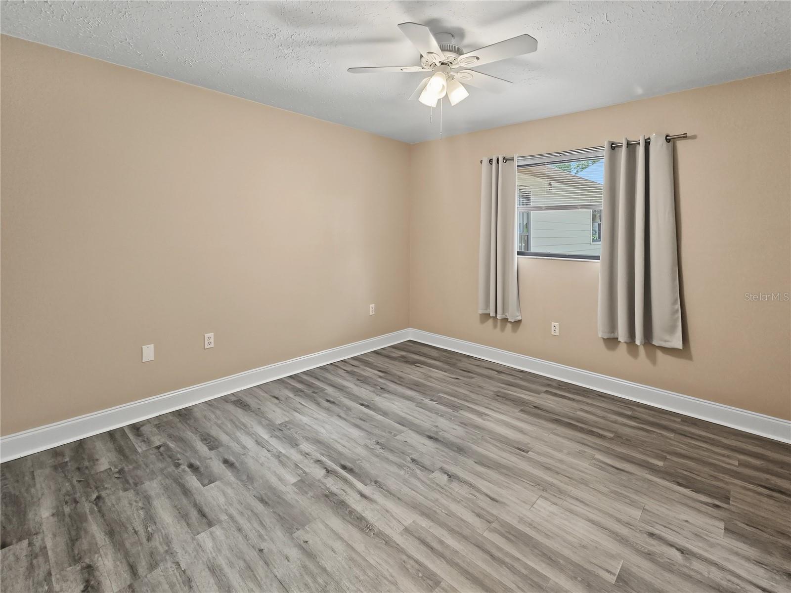 4598 CACTUS AVE — photo 47