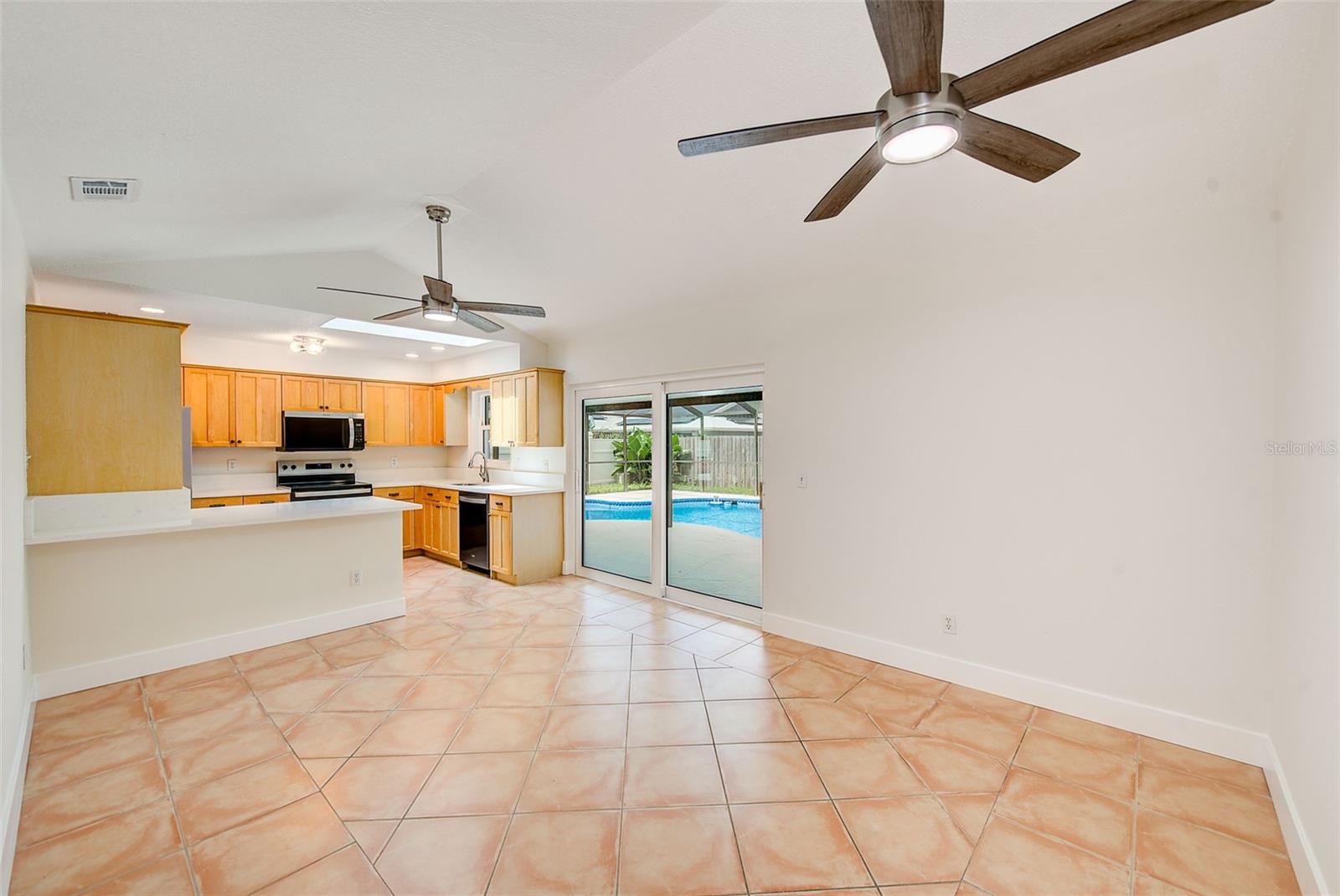 13331 HACIENDA DR — photo 7