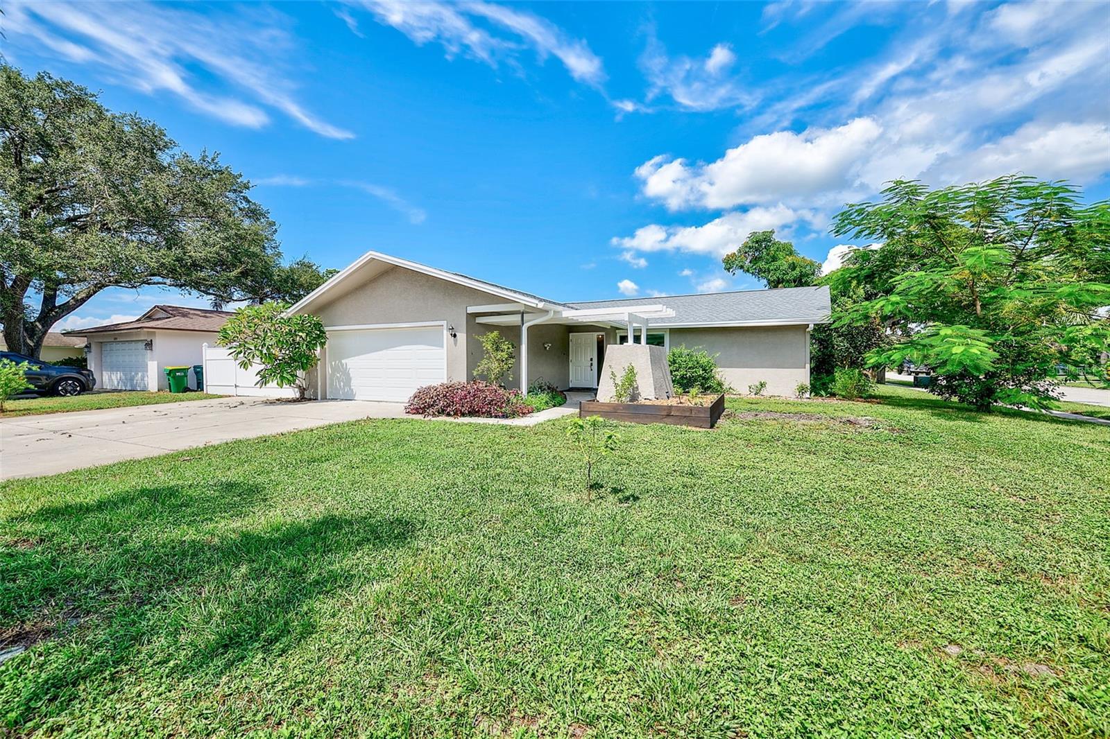 13331 HACIENDA DR — photo 35