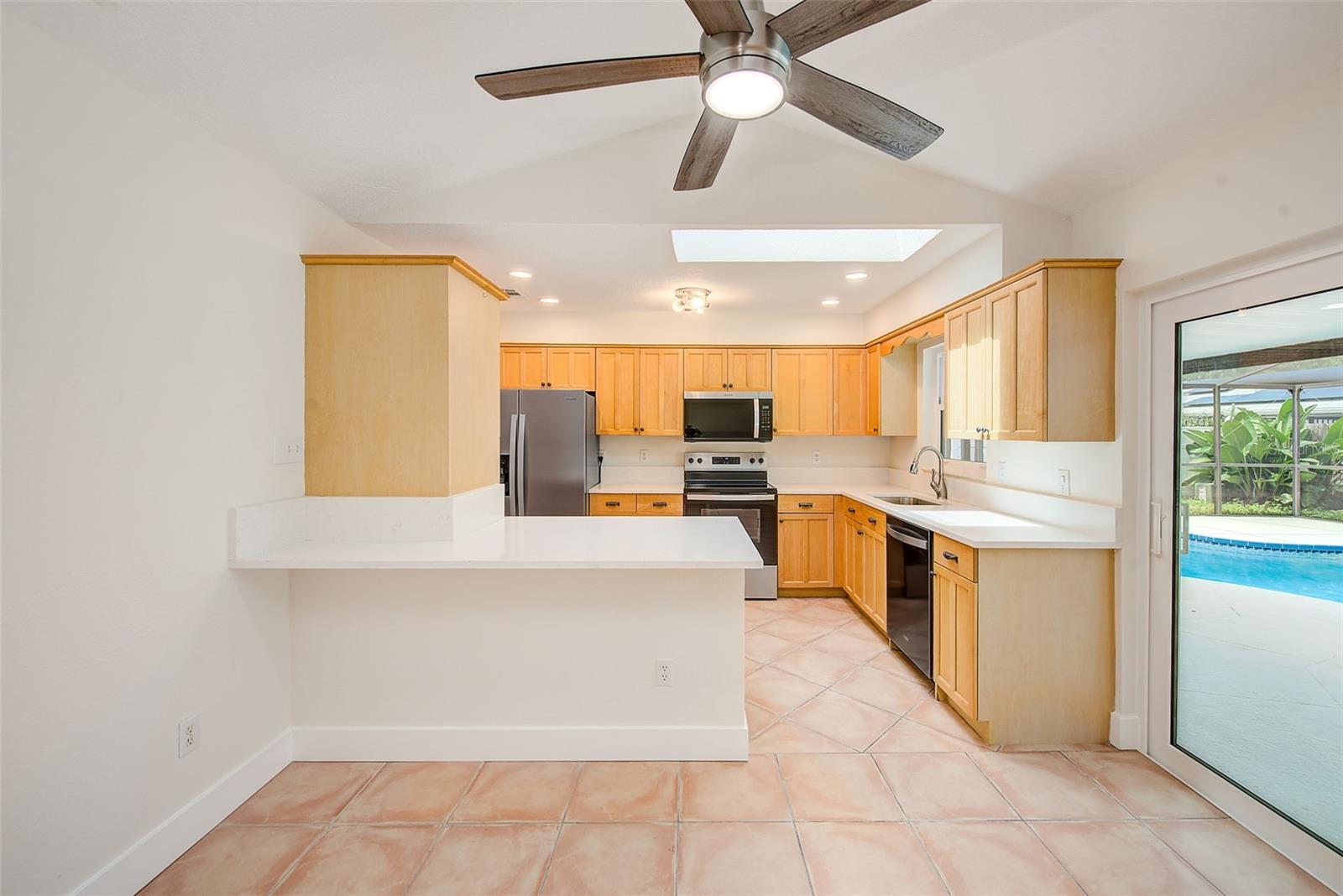 13331 HACIENDA DR — photo 6