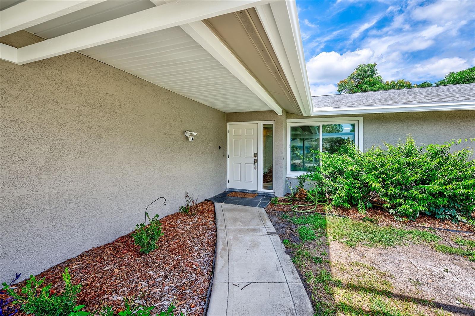 13331 HACIENDA DR — photo 32