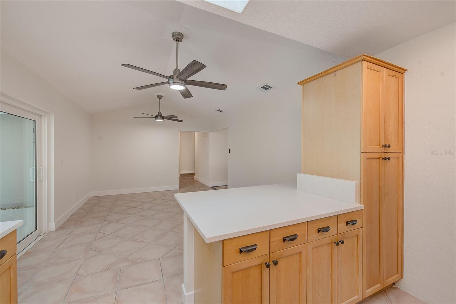 13331 HACIENDA DR — photo 8