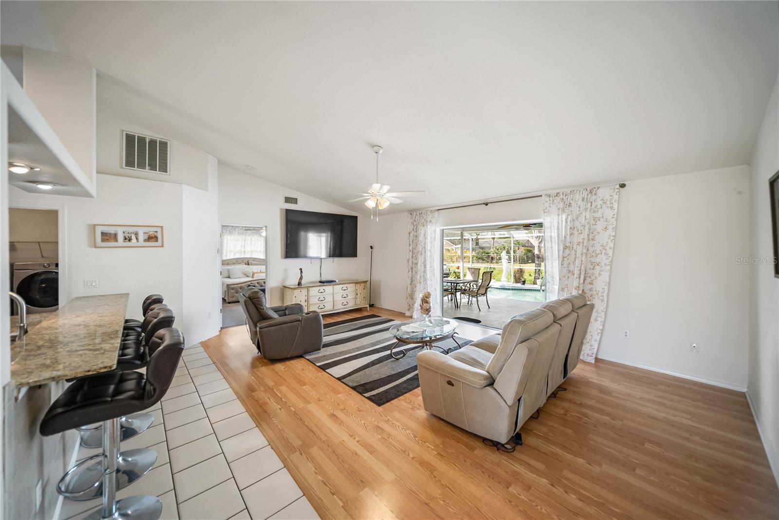 4268 MULGRAVE AVE — photo 5