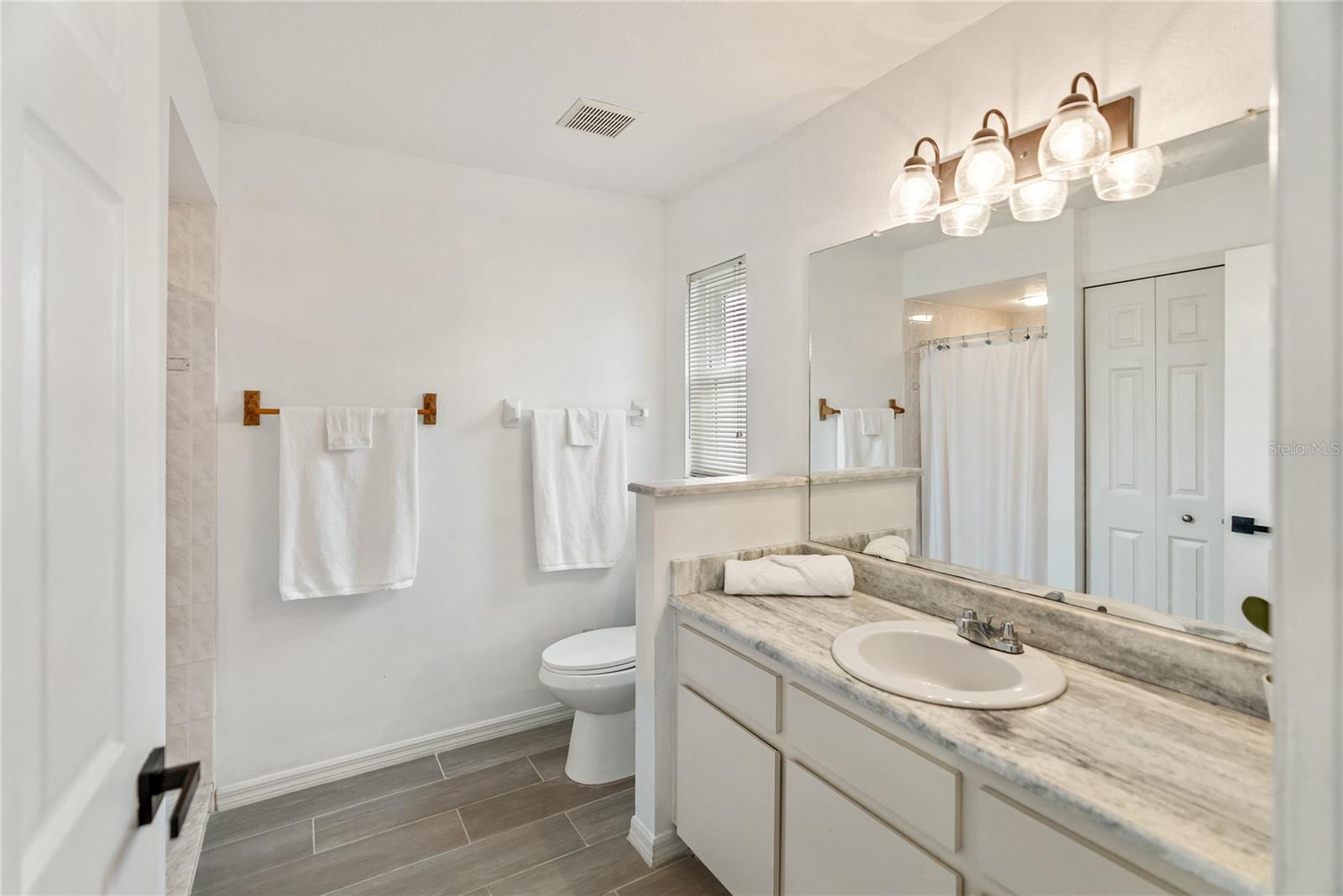 4268 MULGRAVE AVE — photo 15