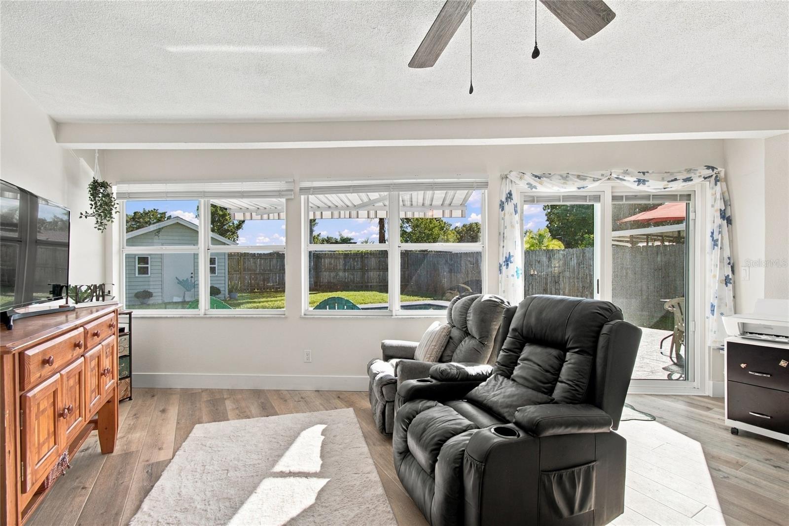 1813 DRIFTWOOD CIR N — photo 19
