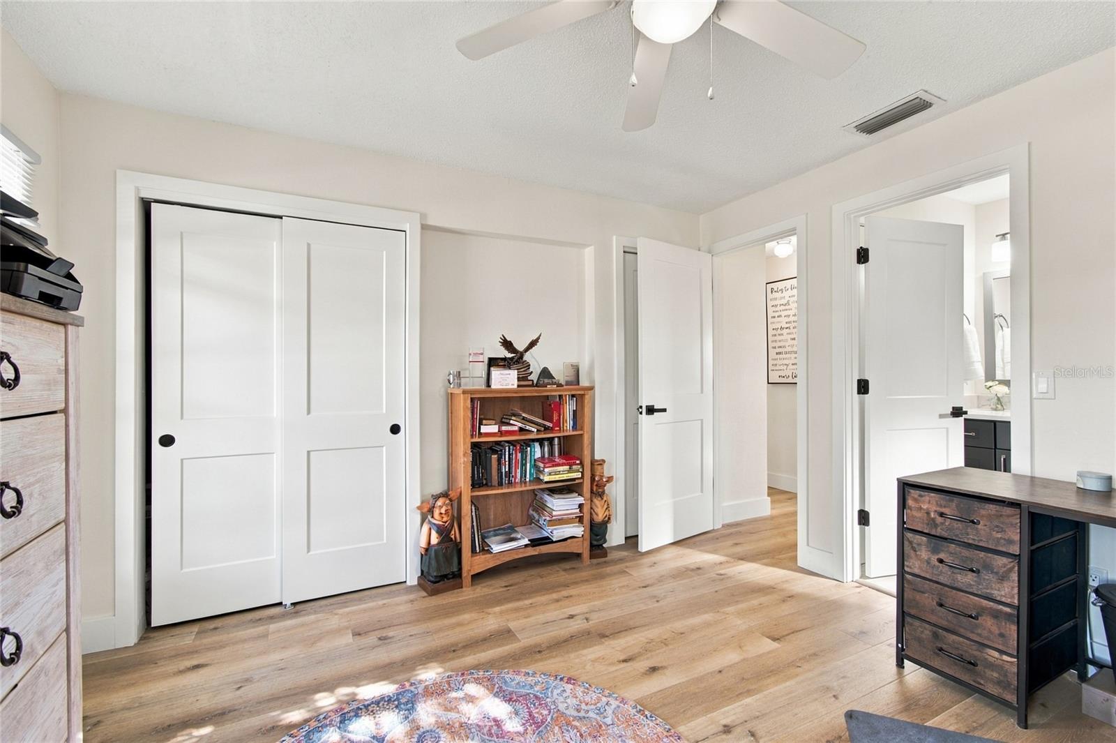 1813 DRIFTWOOD CIR N — photo 28