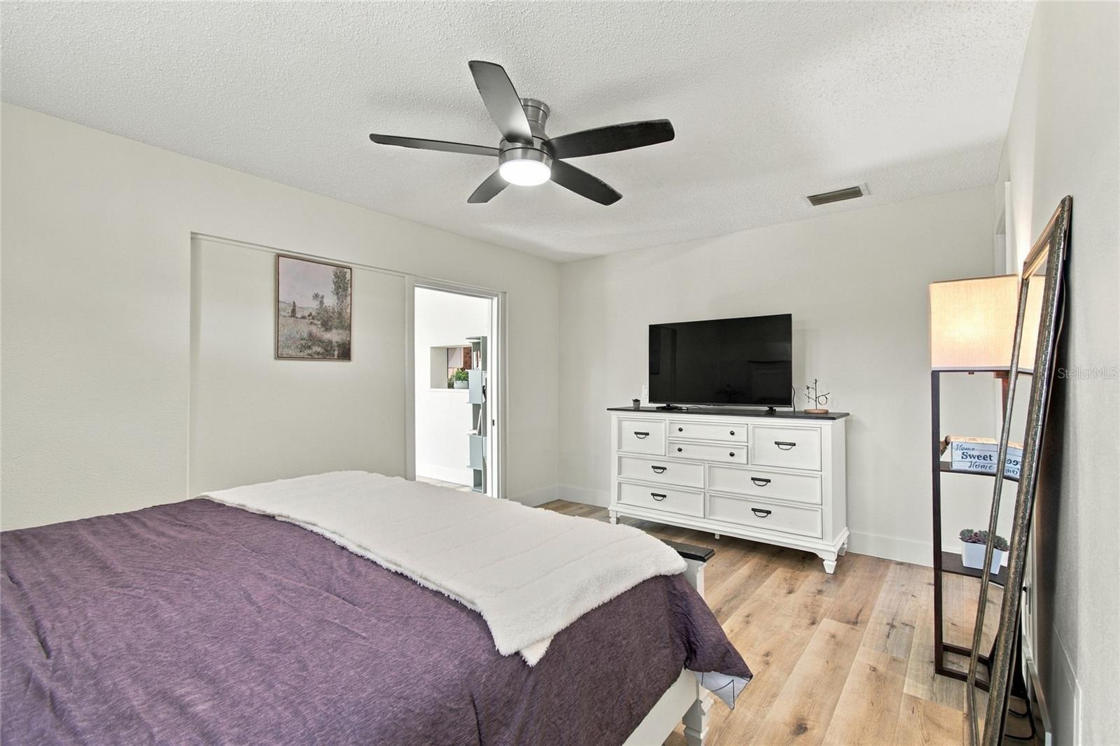 1813 DRIFTWOOD CIR N — photo 21