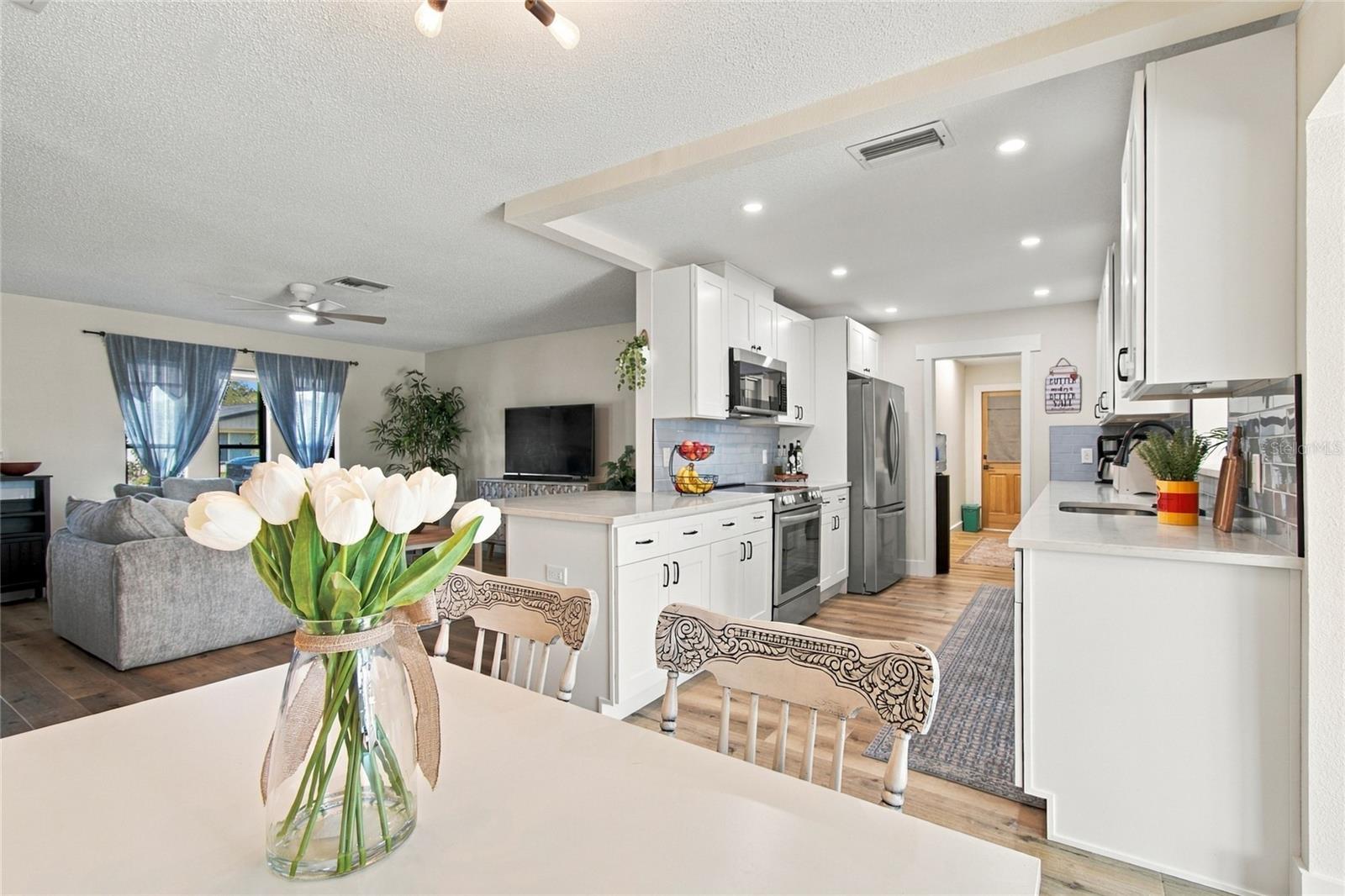 1813 DRIFTWOOD CIR N — photo 12