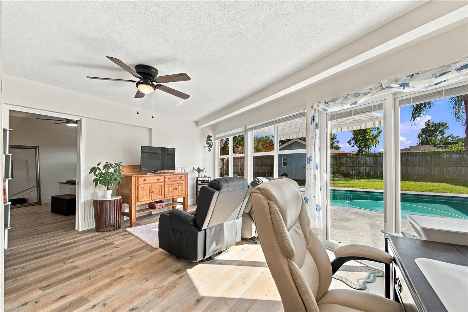 1813 DRIFTWOOD CIR N — photo 18