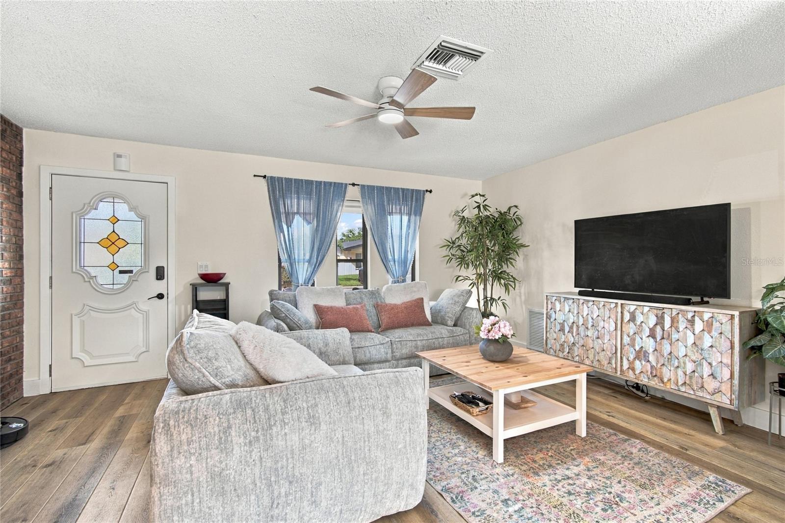 1813 DRIFTWOOD CIR N — photo 5