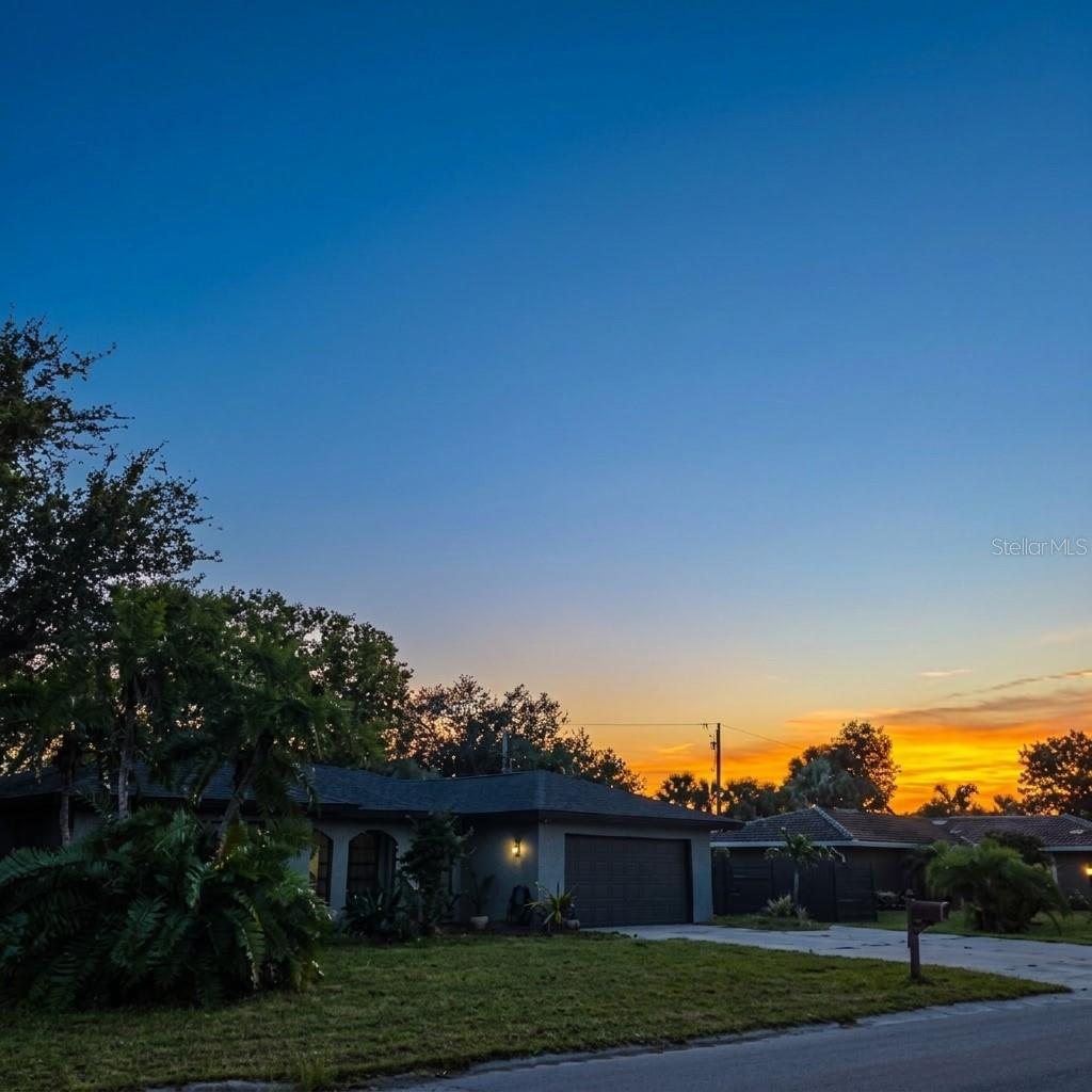 1801 MID OCEAN CIR — photo 3