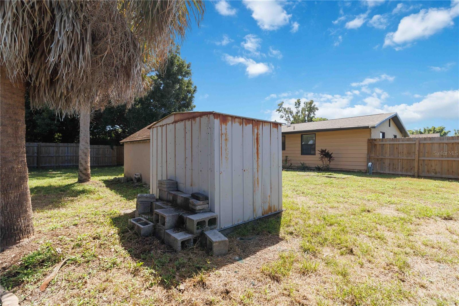 2127 SHAWNEE ST — photo 27